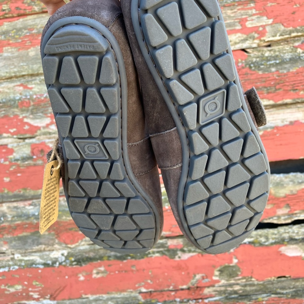 NWT Born Malli Suede Women's Taupe Mary Jane Flats Sz. 9 - Picture 6 of 8